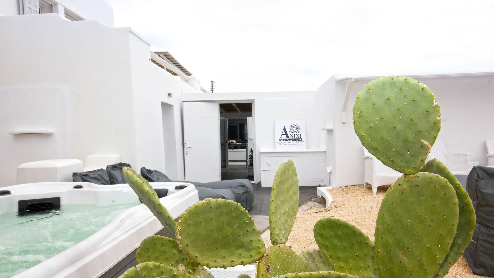 Anixi Lounge Suites Ornos  3*, Ornos (Mykonos)