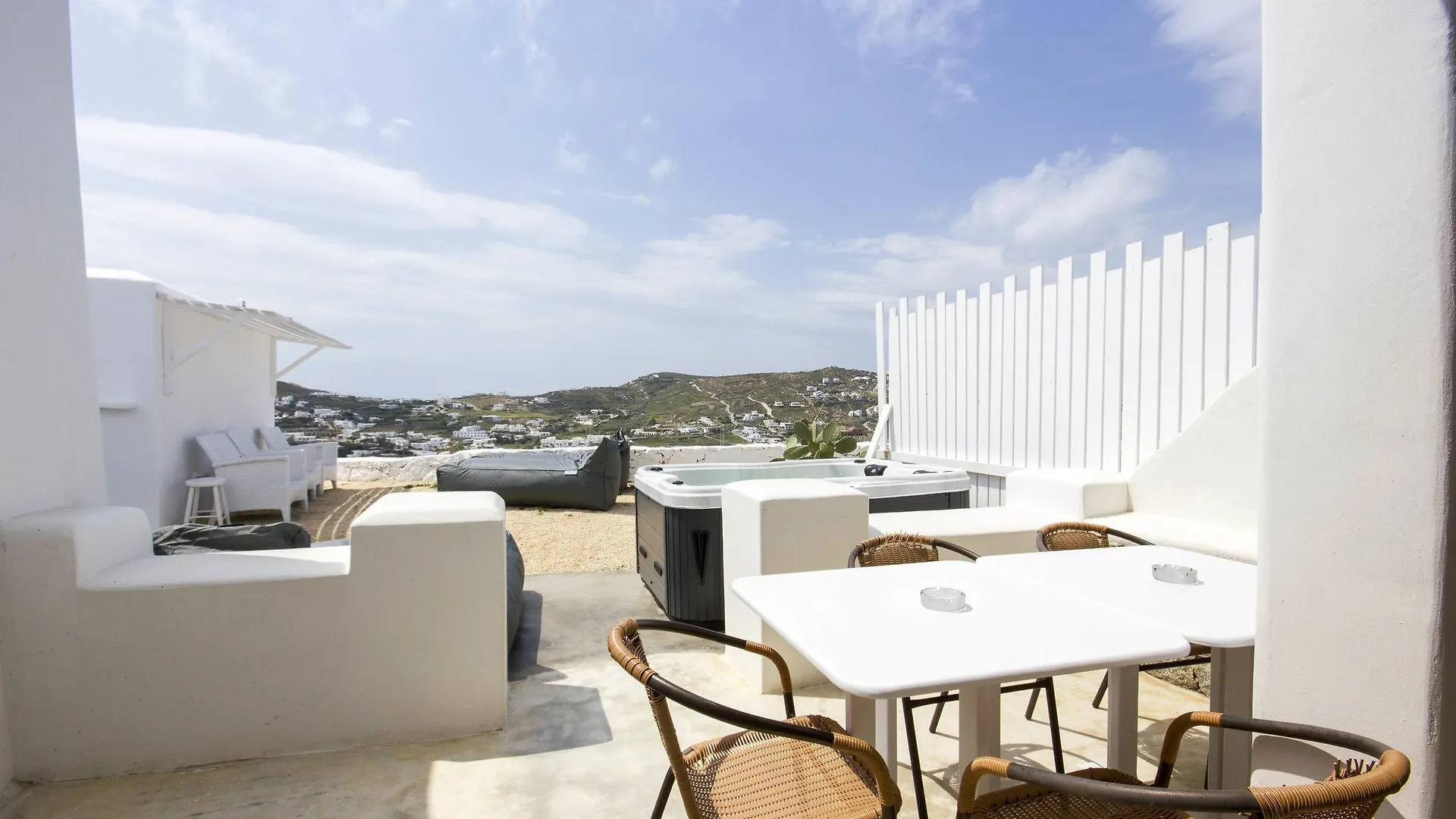Anixi Lounge Suites Ornos  Hotel